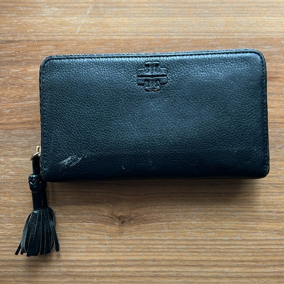 Tory Burch Continental Wallet - Picture 1 of 5